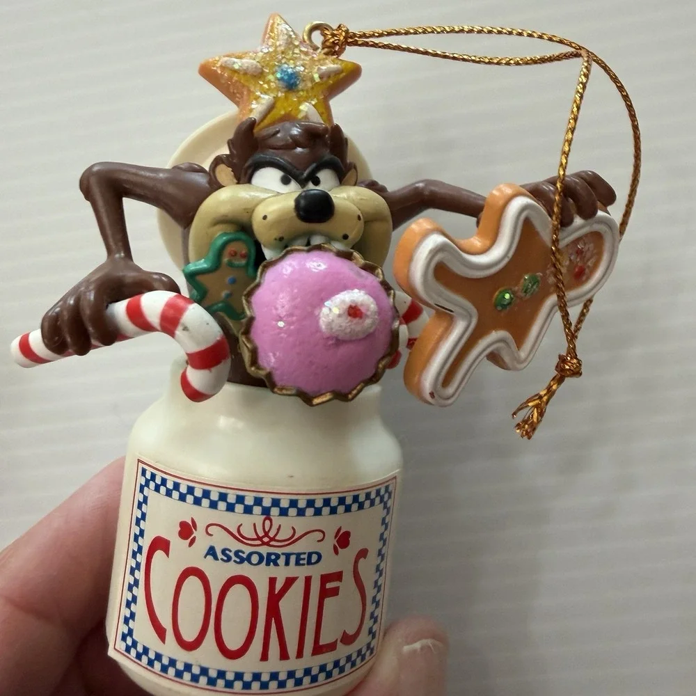 Vintage 97' LOONEY TUNES ORNAMENT - TAZ IN COOKIE JAR - MATRIX Christmas